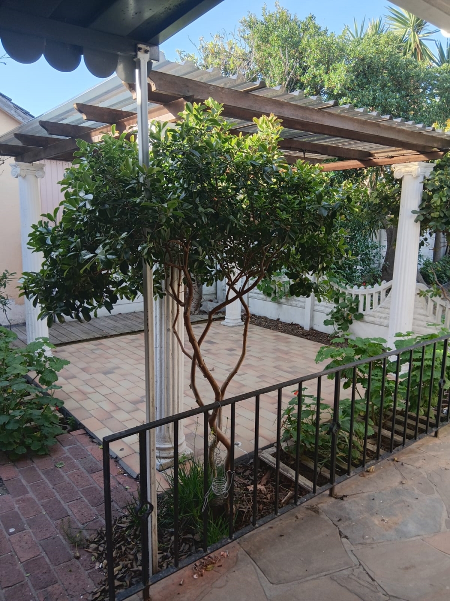 To Let 3 Bedroom Property for Rent in Heathfield Western Cape